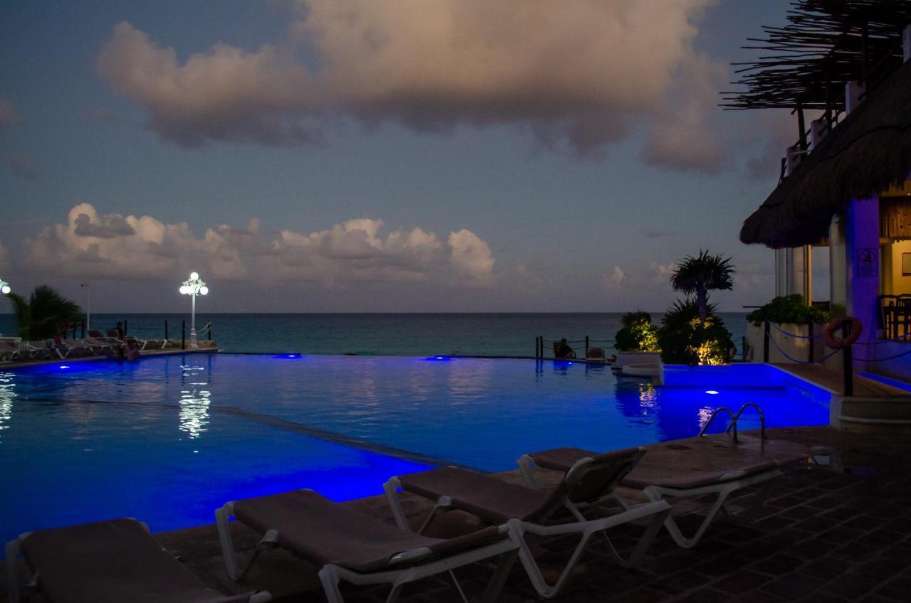 Cancun Plaza Sea View Bagian luar foto