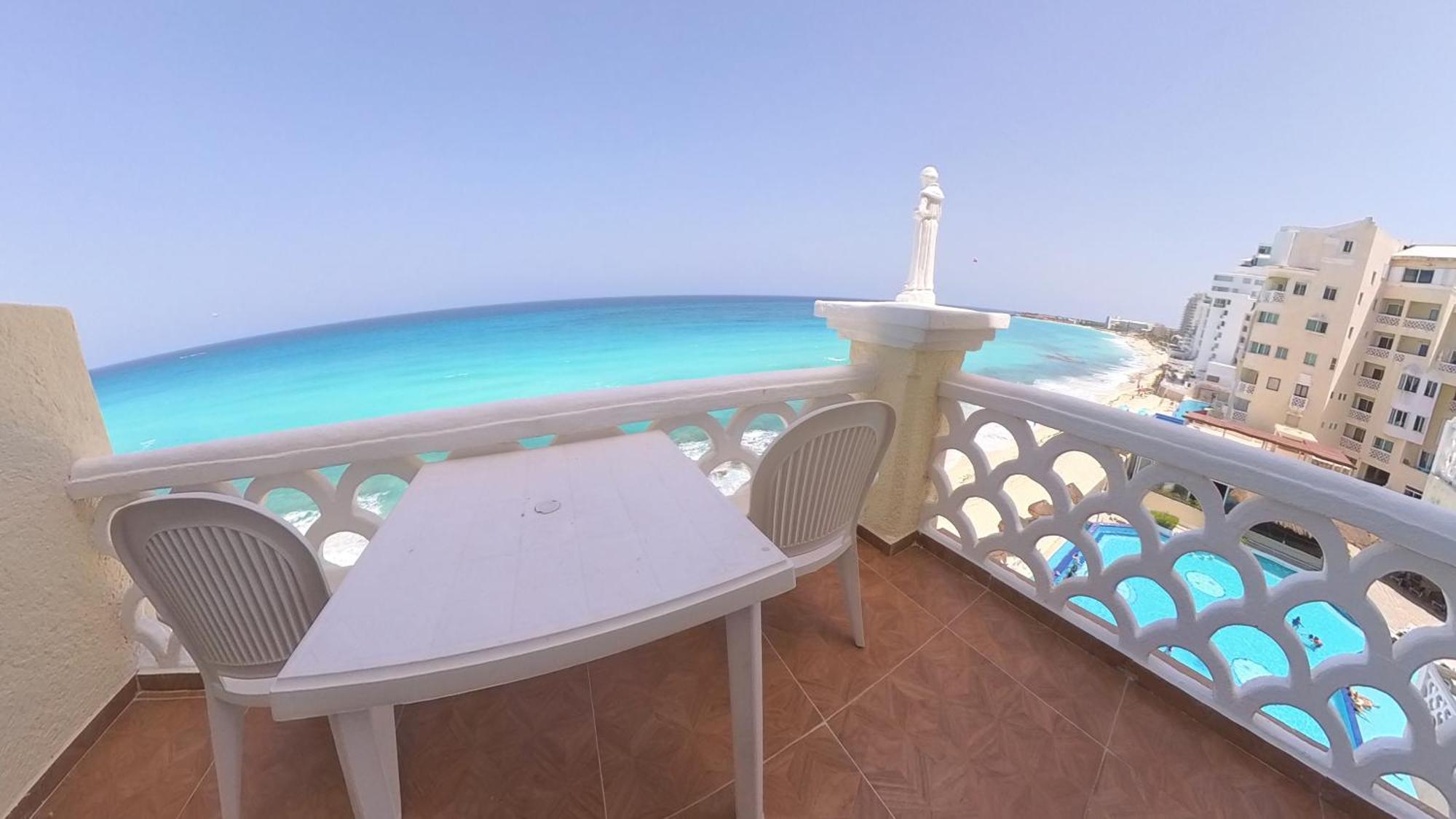 Cancun Plaza Sea View Bagian luar foto
