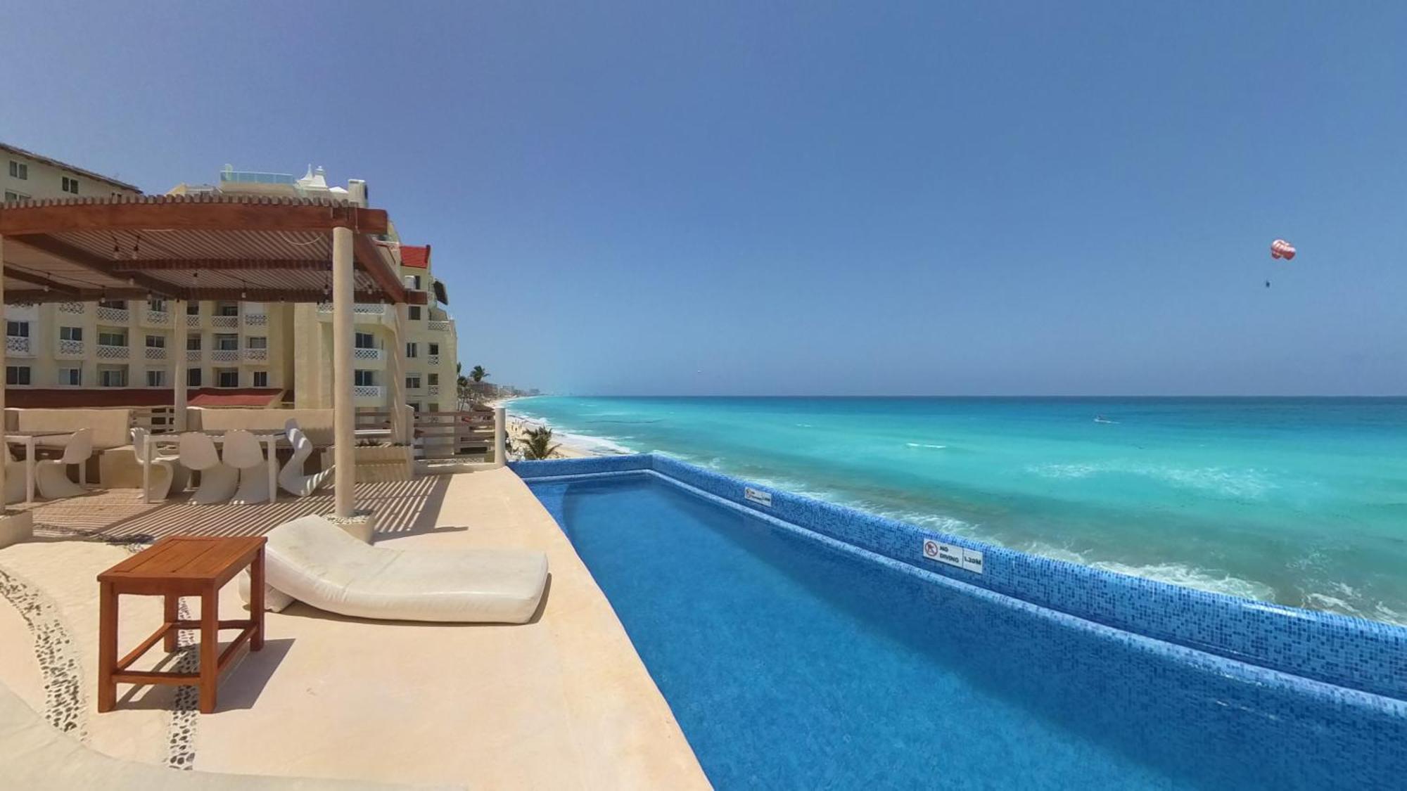 Cancun Plaza Sea View Bagian luar foto
