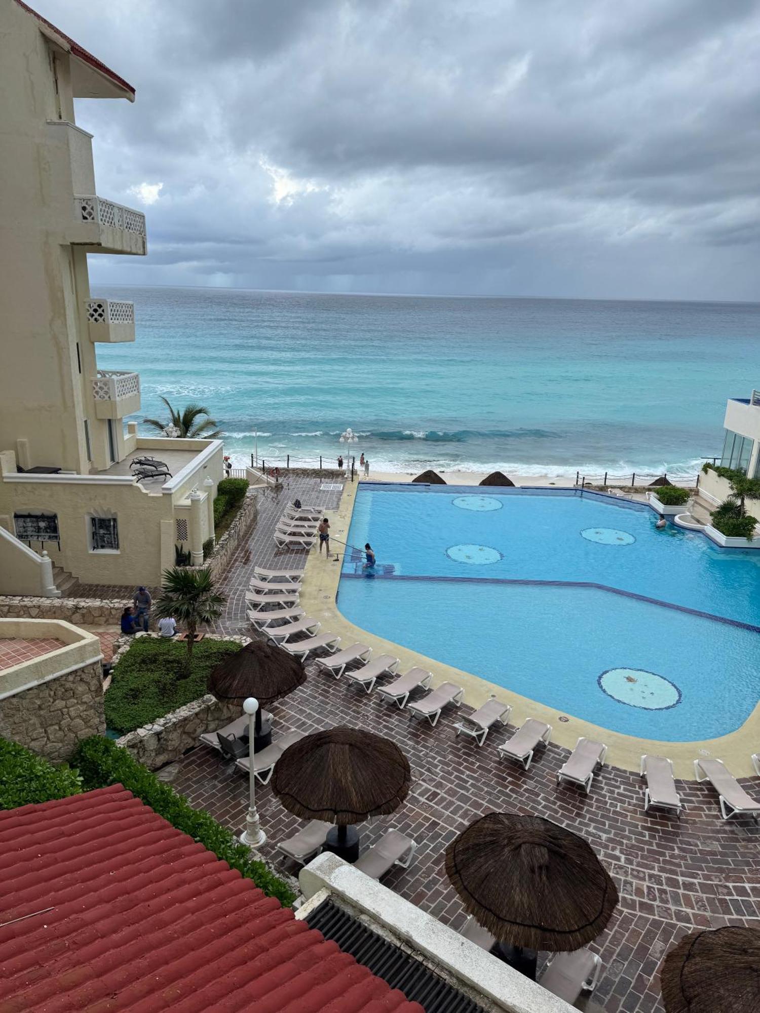 Cancun Plaza Sea View Bagian luar foto