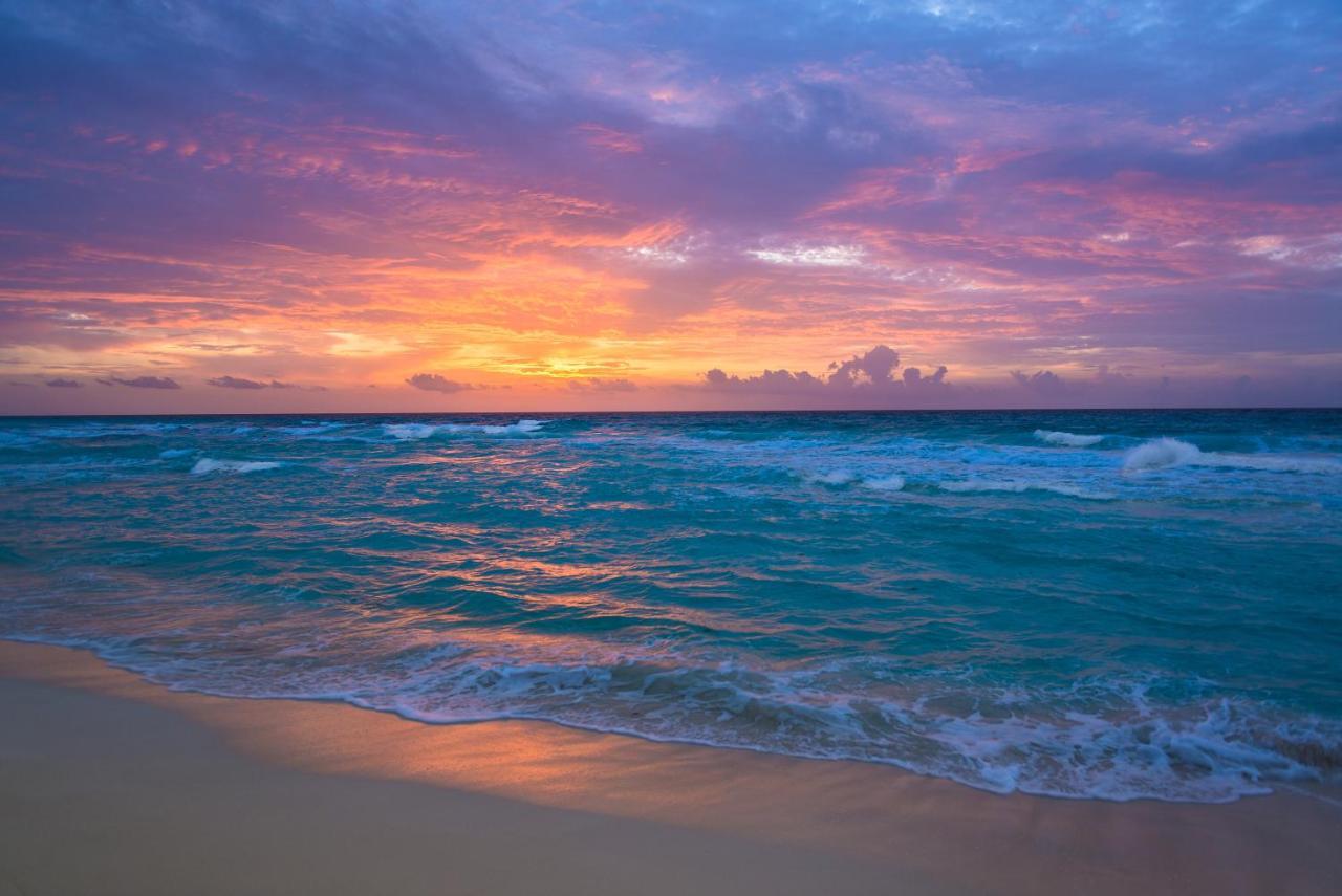 Cancun Plaza Sea View Bagian luar foto